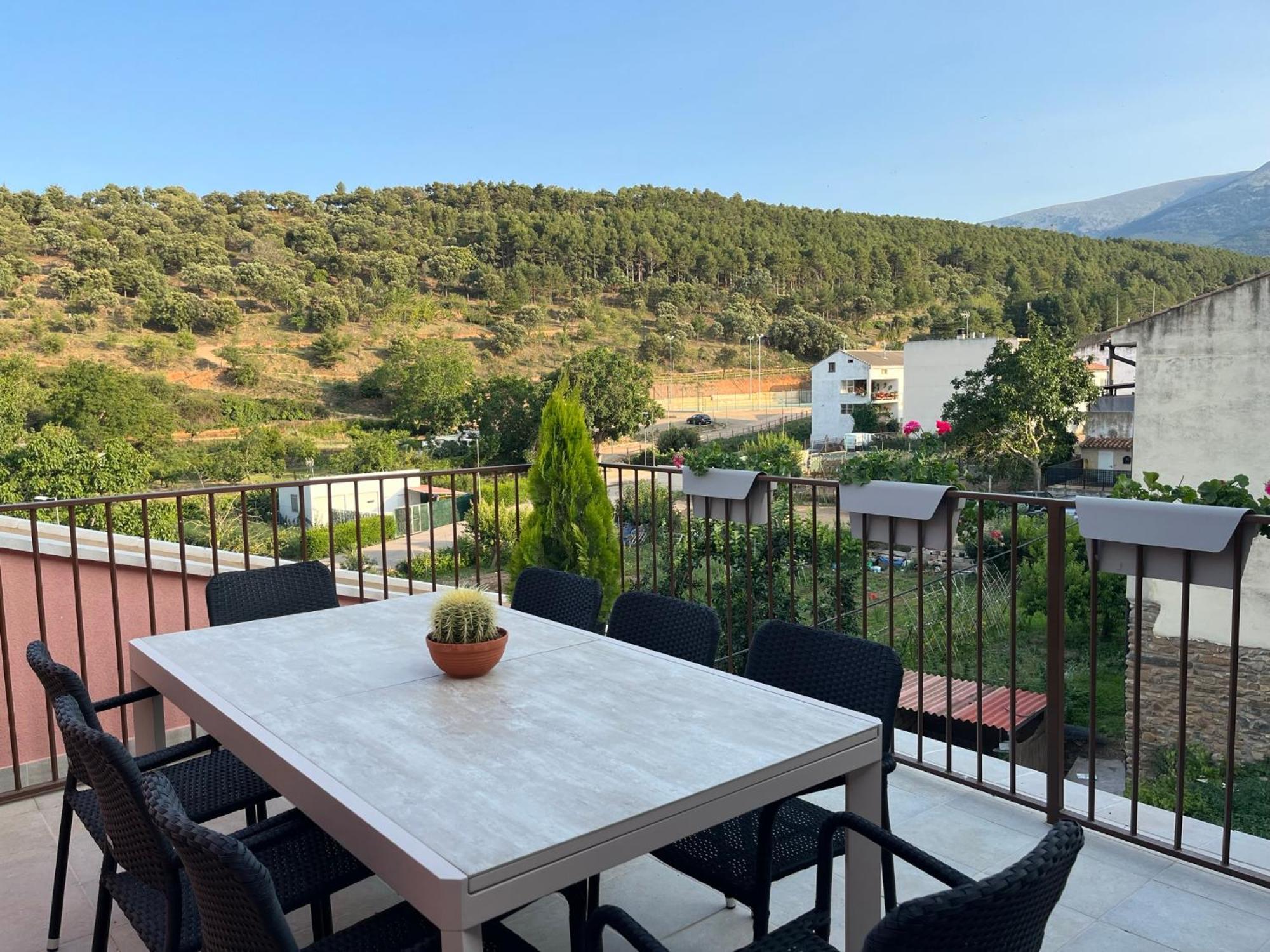 Apartamentos La Flor San Martin de Moncayo Екстер'єр фото